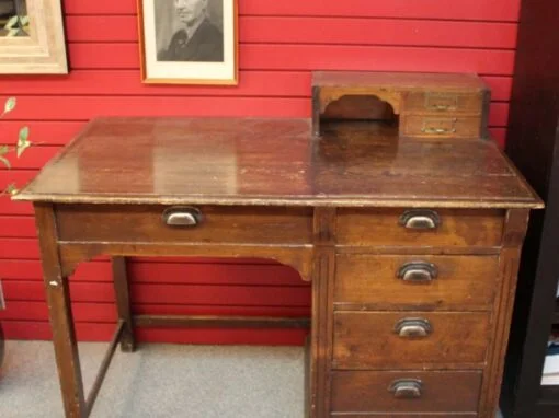 John McInnis’s Desk
